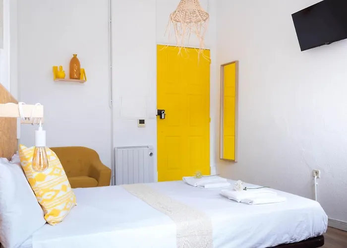 Paraiso Suites By Coloursrevolution